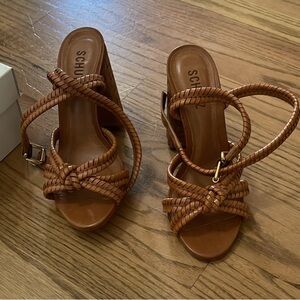 NWOT Schutz Brown Heel